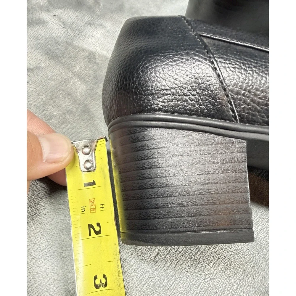 Naturalizer comfort creasing upper